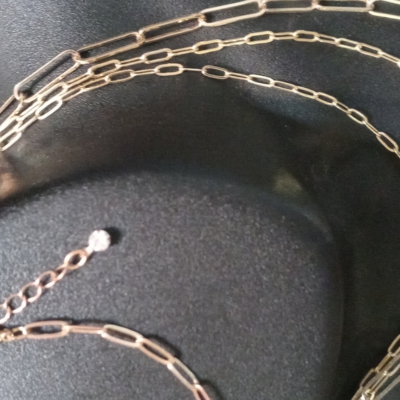 Costume necklace and matching bracelt - Picture 3 of 4